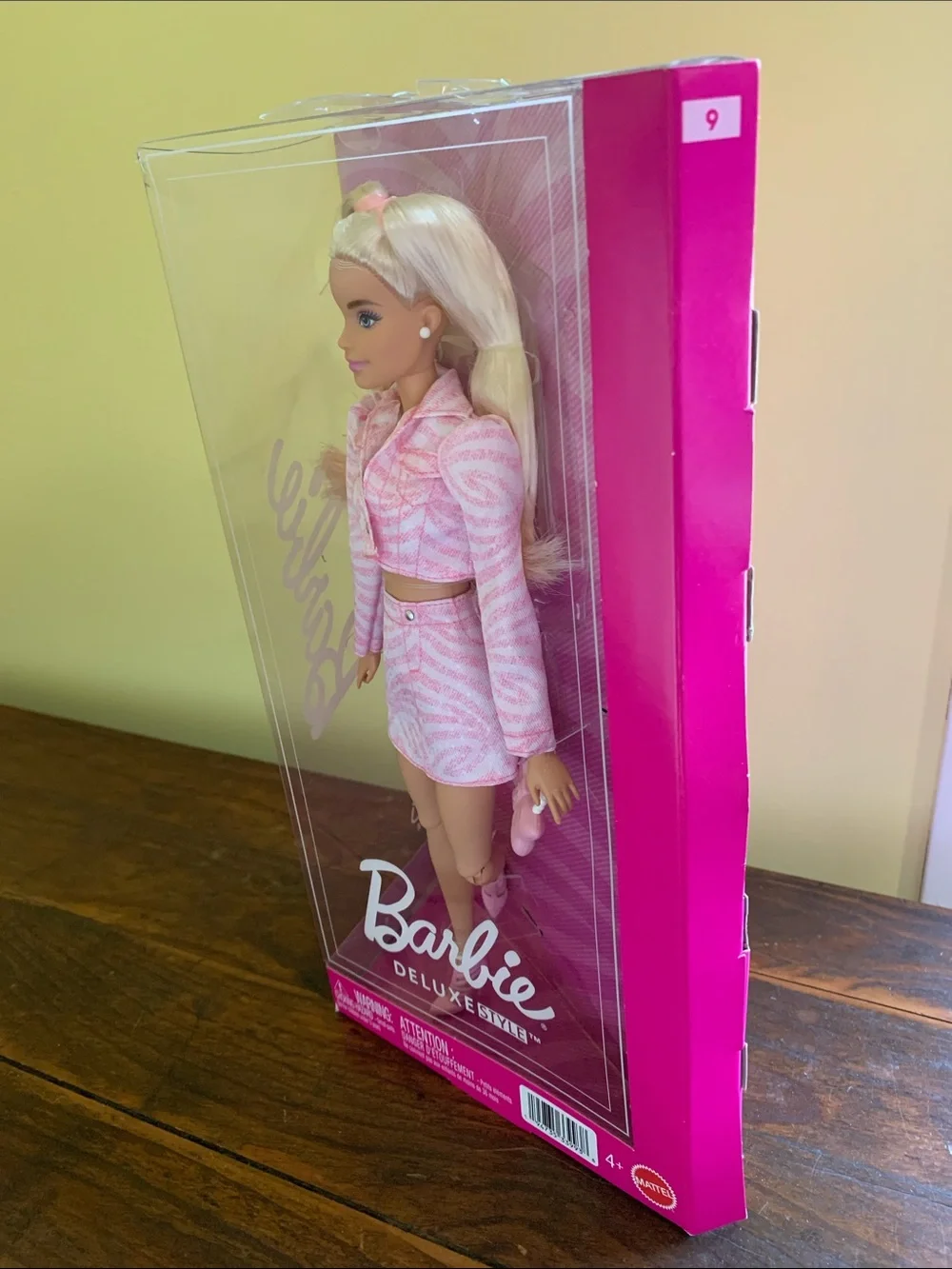 #9 Barbie Deluxe Style NIB NRFB